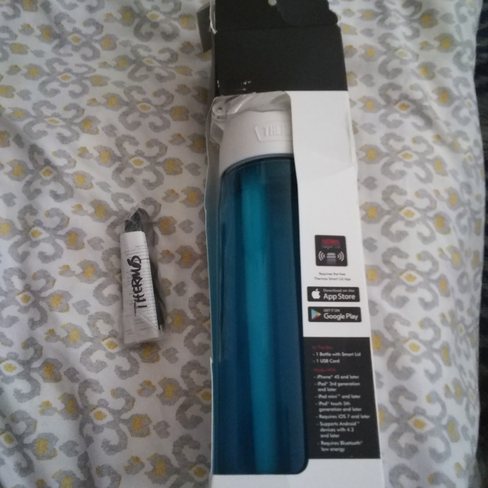 Hydration bottle fitbit. Brand new.